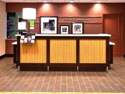 Hampton Inn Seneca Falls Exterior photo